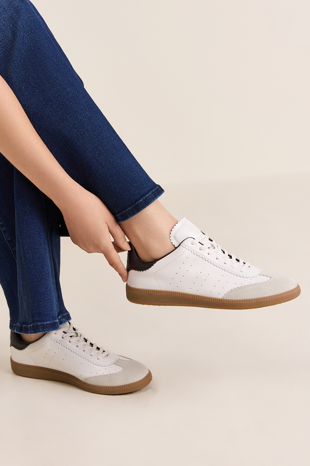 נעלי סניקרס